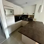 Grand Avec Terrasse, Piscine Et Parking Privé * Mandelieu